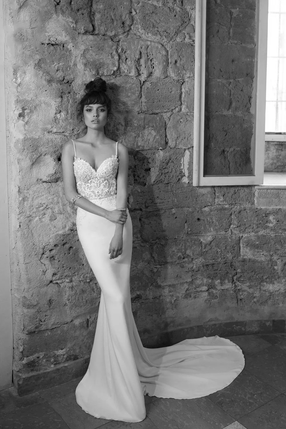 1259 Laura-Romazno  Pearl Collection