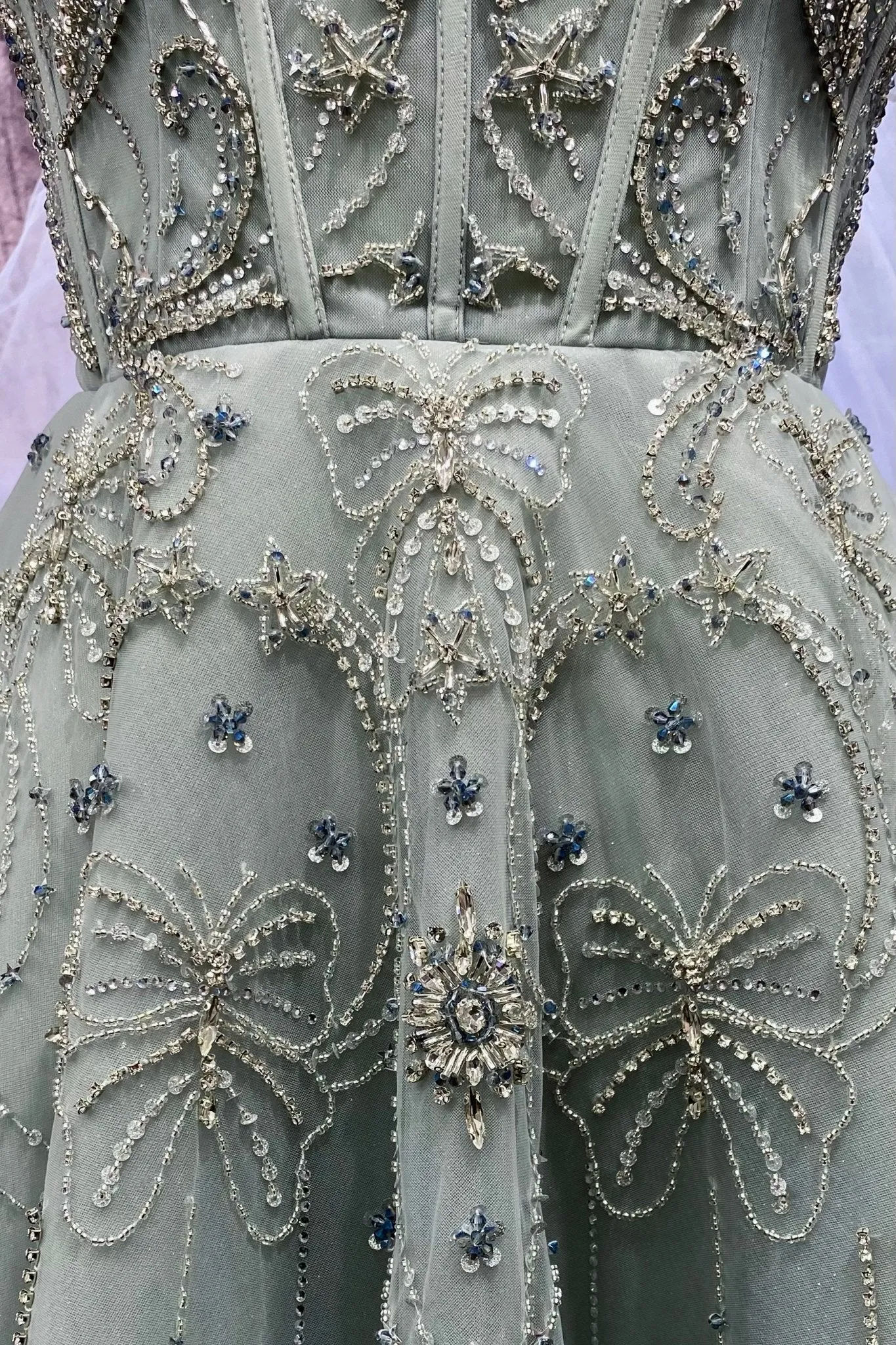 A1095 - Andrea & Leo Dress