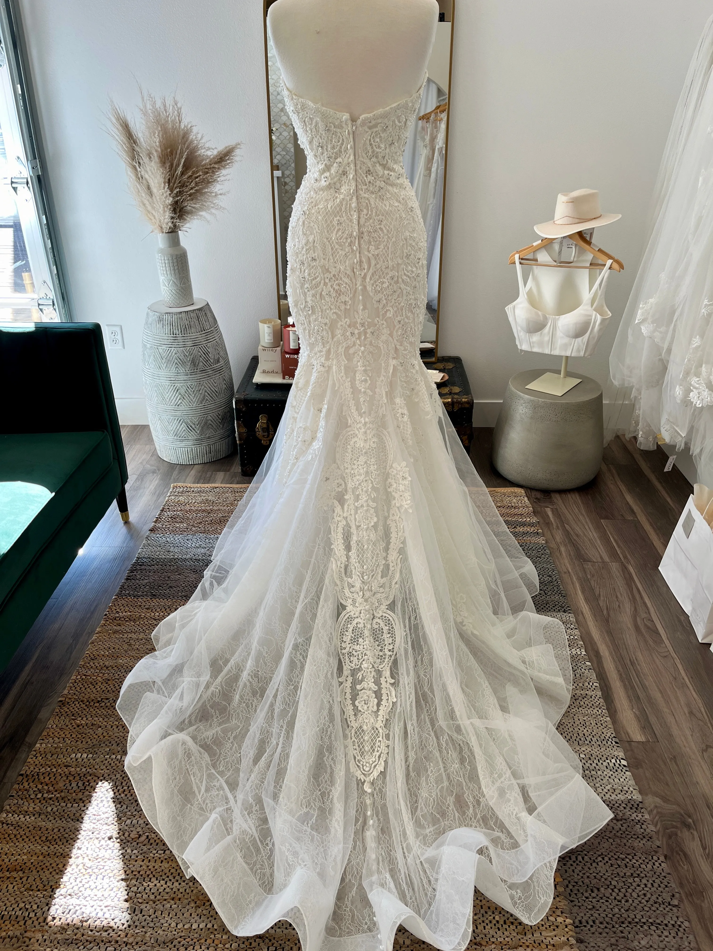 Allure Bridal, Sandy