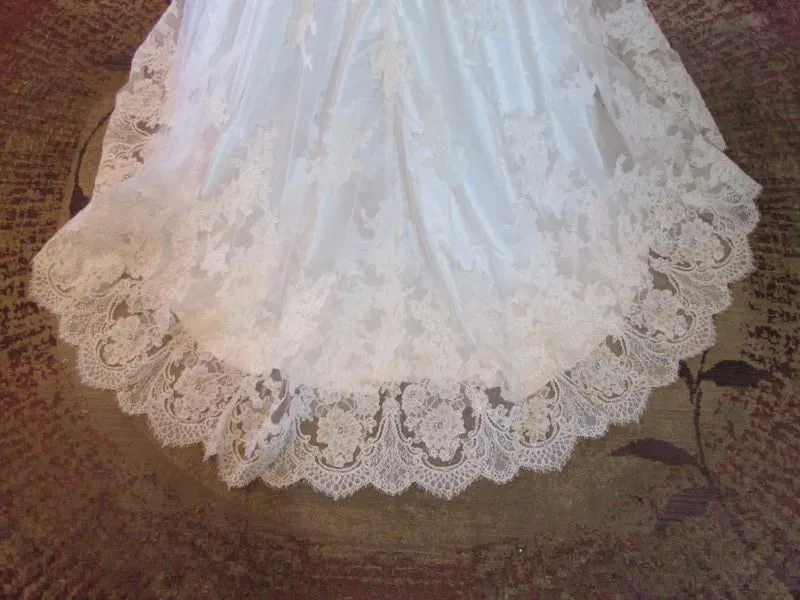 Allure Bridals 2800 Ivory size 10