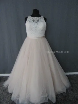 Allure Bridals 3011