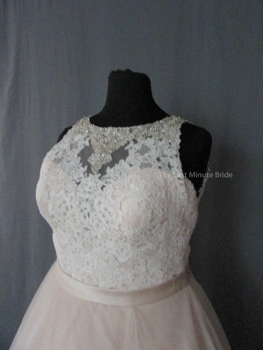 Allure Bridals 3011