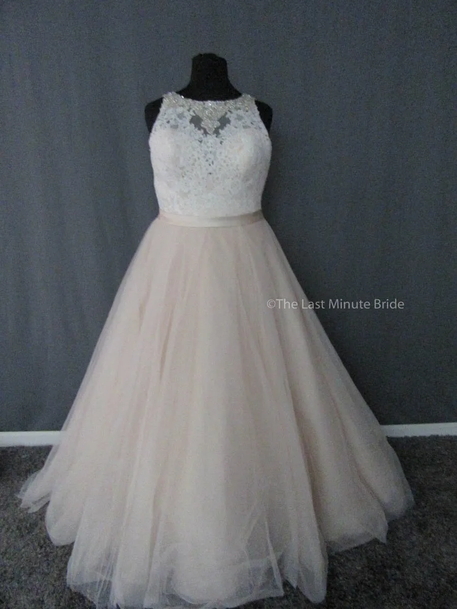 Allure Bridals 3011