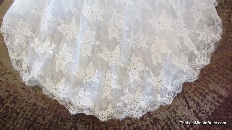 Allure Bridals 8970