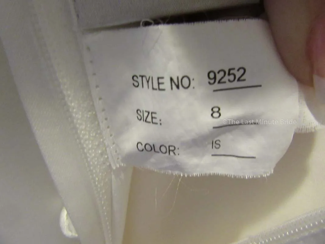 Allure Bridals 9252 Ivory size 8