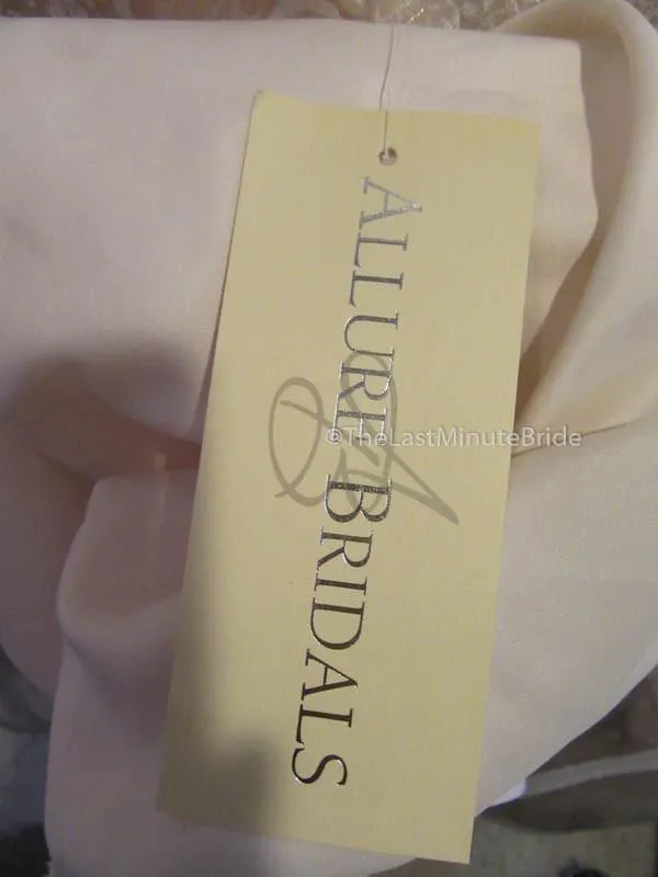 Allure Bridals 9302