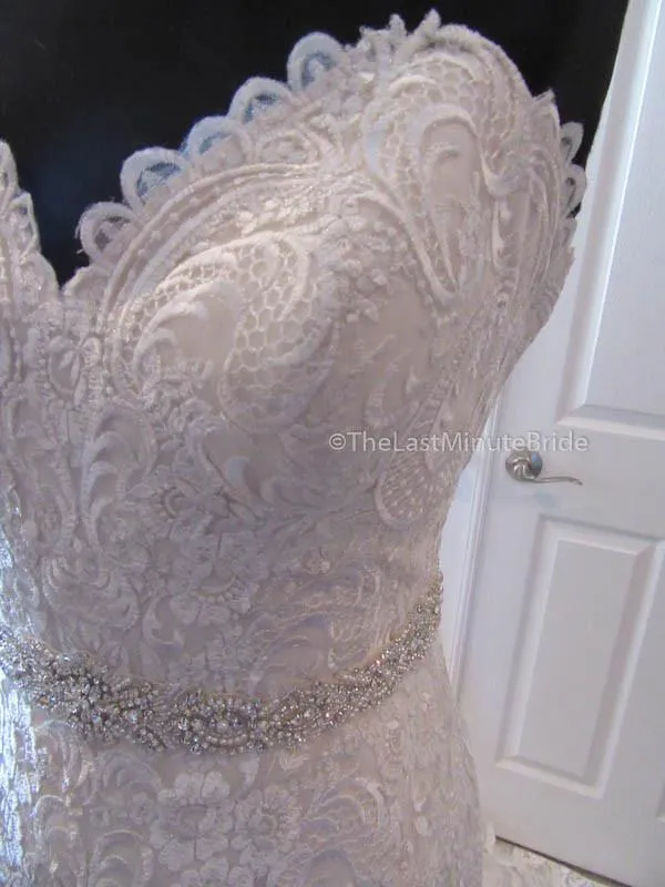 Allure Bridals 9302