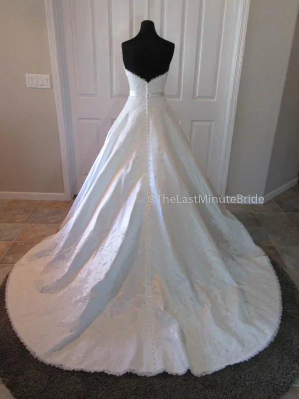 Allure Bridals 9303