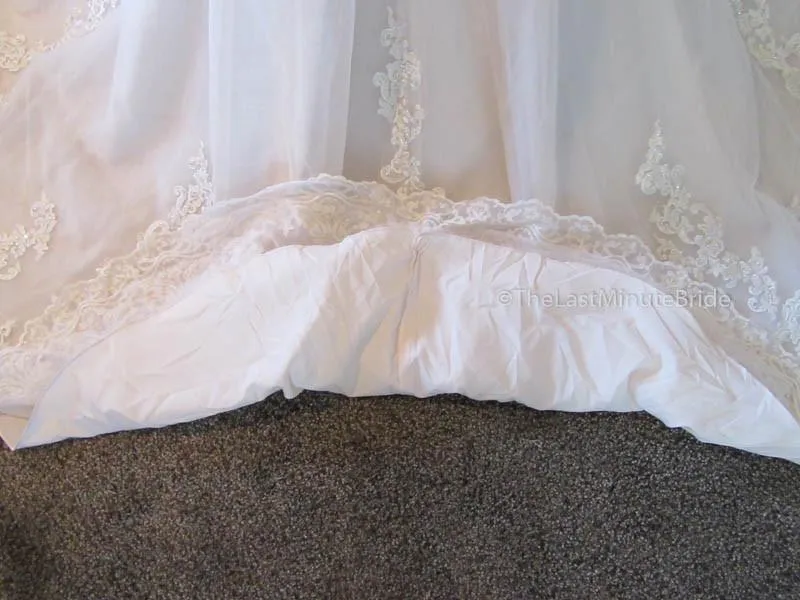 Allure Bridals 9325