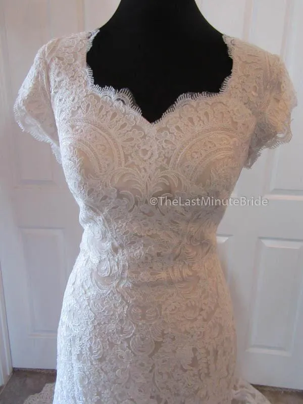 Allure Bridals M556