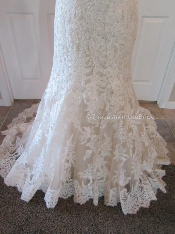 Allure Bridals M556