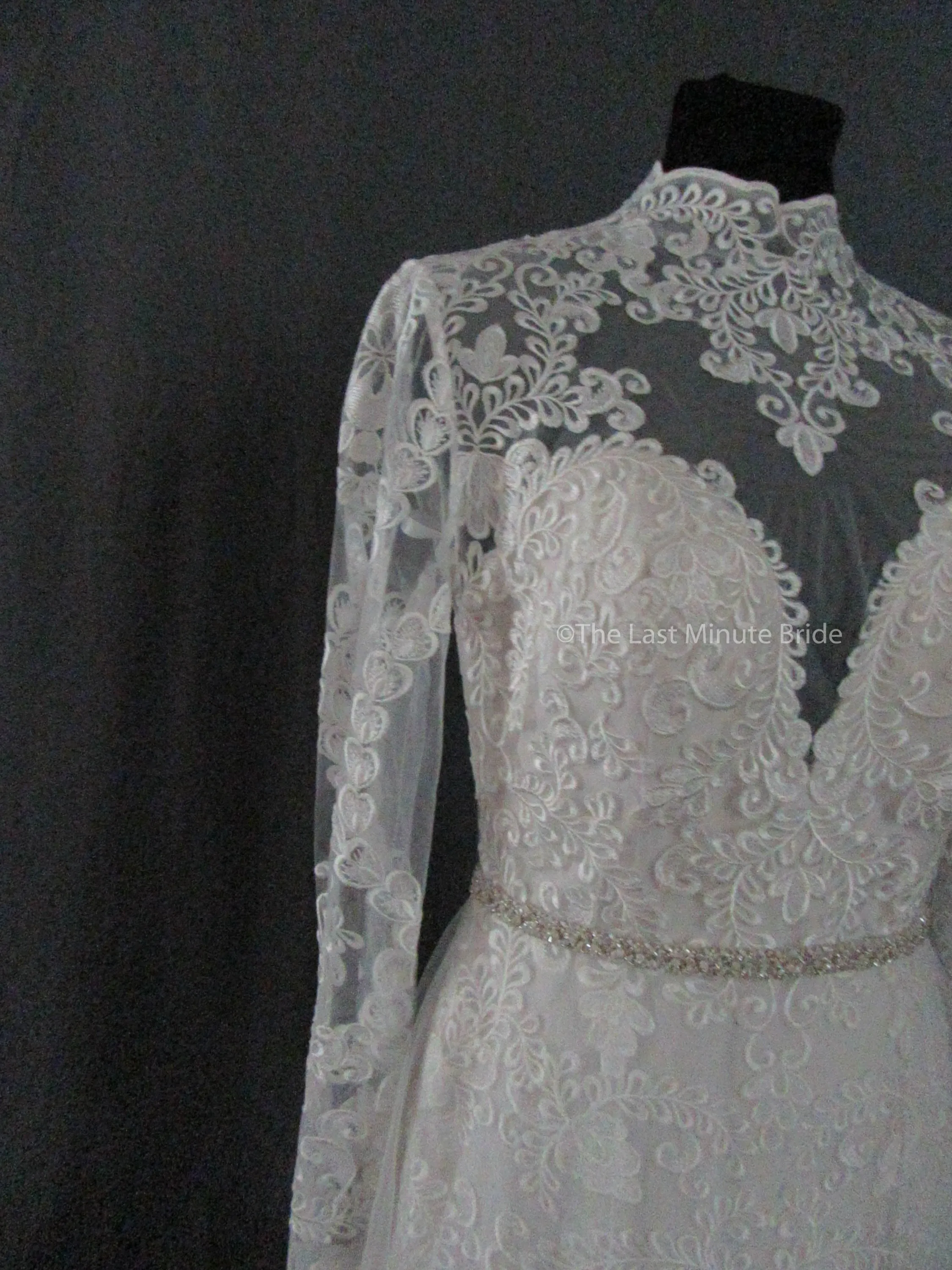 Allure Bridals Style 9567 (Nude/Champ/Iv) In-Stock