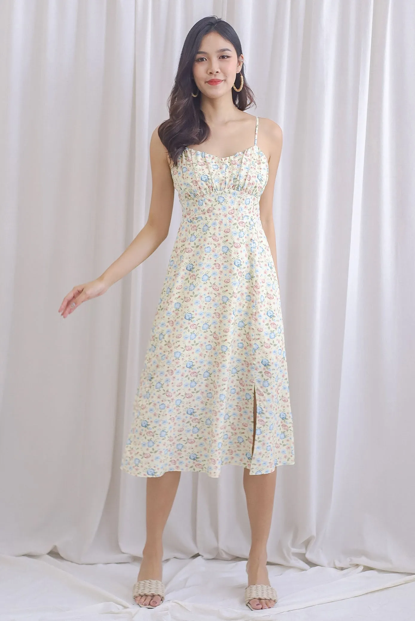 Avielle Ruched Bust Buttons Slit Dress In Yellow