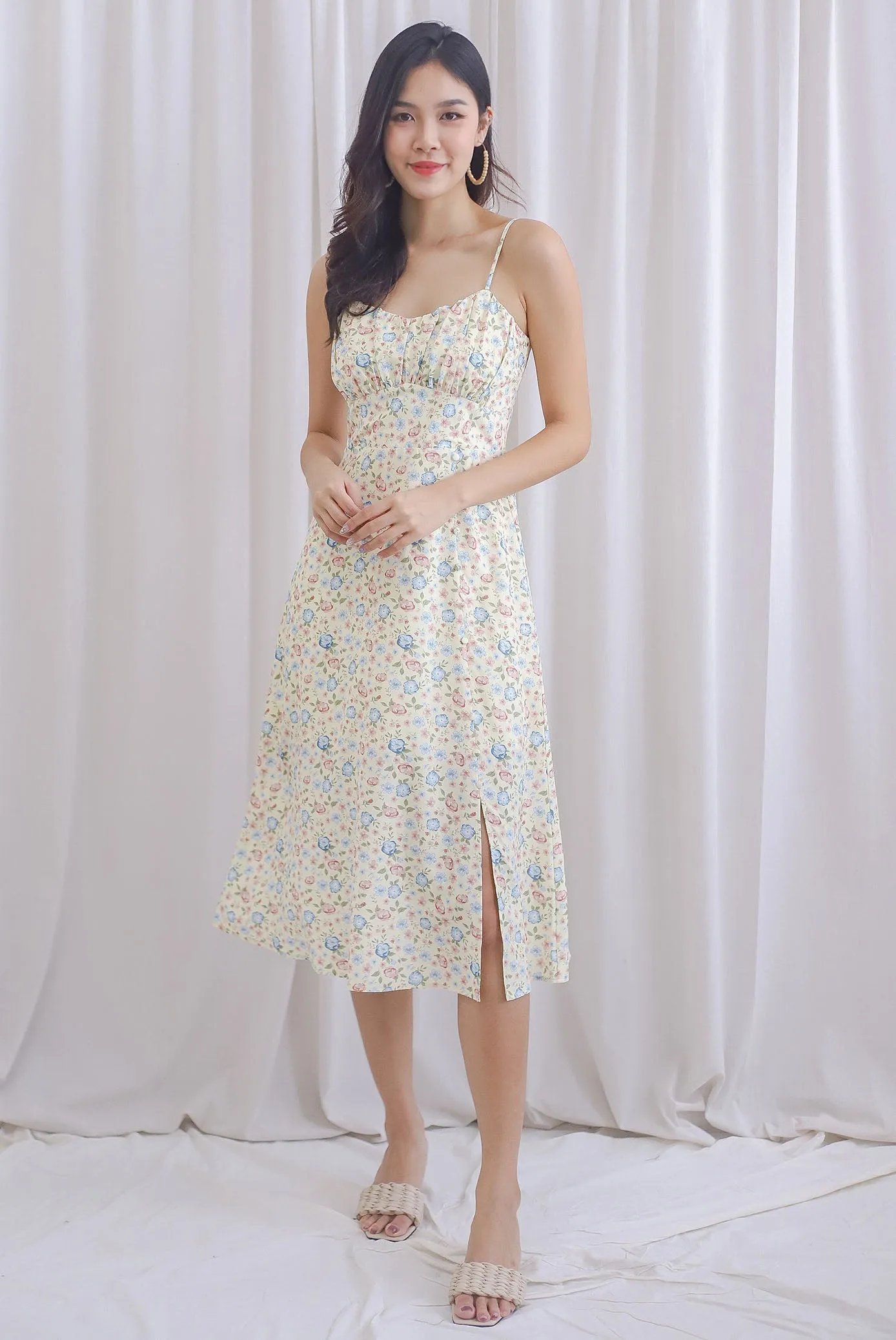 Avielle Ruched Bust Buttons Slit Dress In Yellow