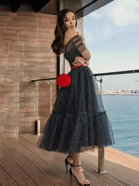 Black Dotted Tulle Short Prom Dresses A Line Off The Shoulder Graduation Dress V-Neck Tea Length Homecoming Gowns