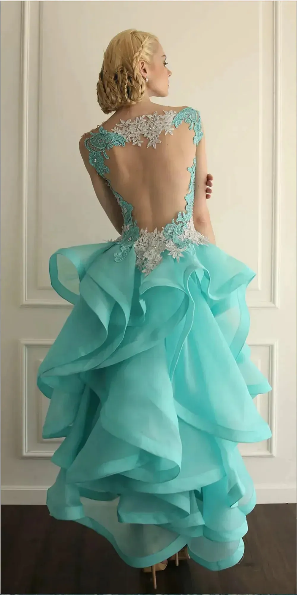 Blue High Front and Low Back Cocktail Dresses Illusion Neck Organza Lace Appliques Ruffle Beads Homecoming Gowns