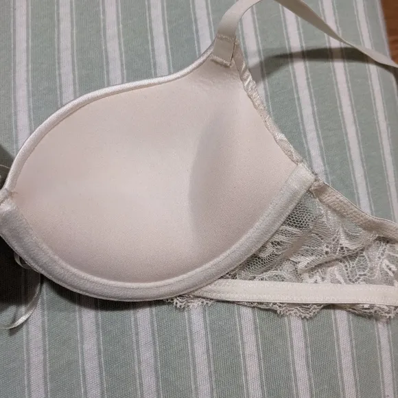 Calvin Klein Bridal Bra White Lace size 32A