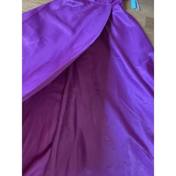 Camille La Vie Shimmer Halter Formal Dress Gown Size 2 Magenta Sparkle Fairy