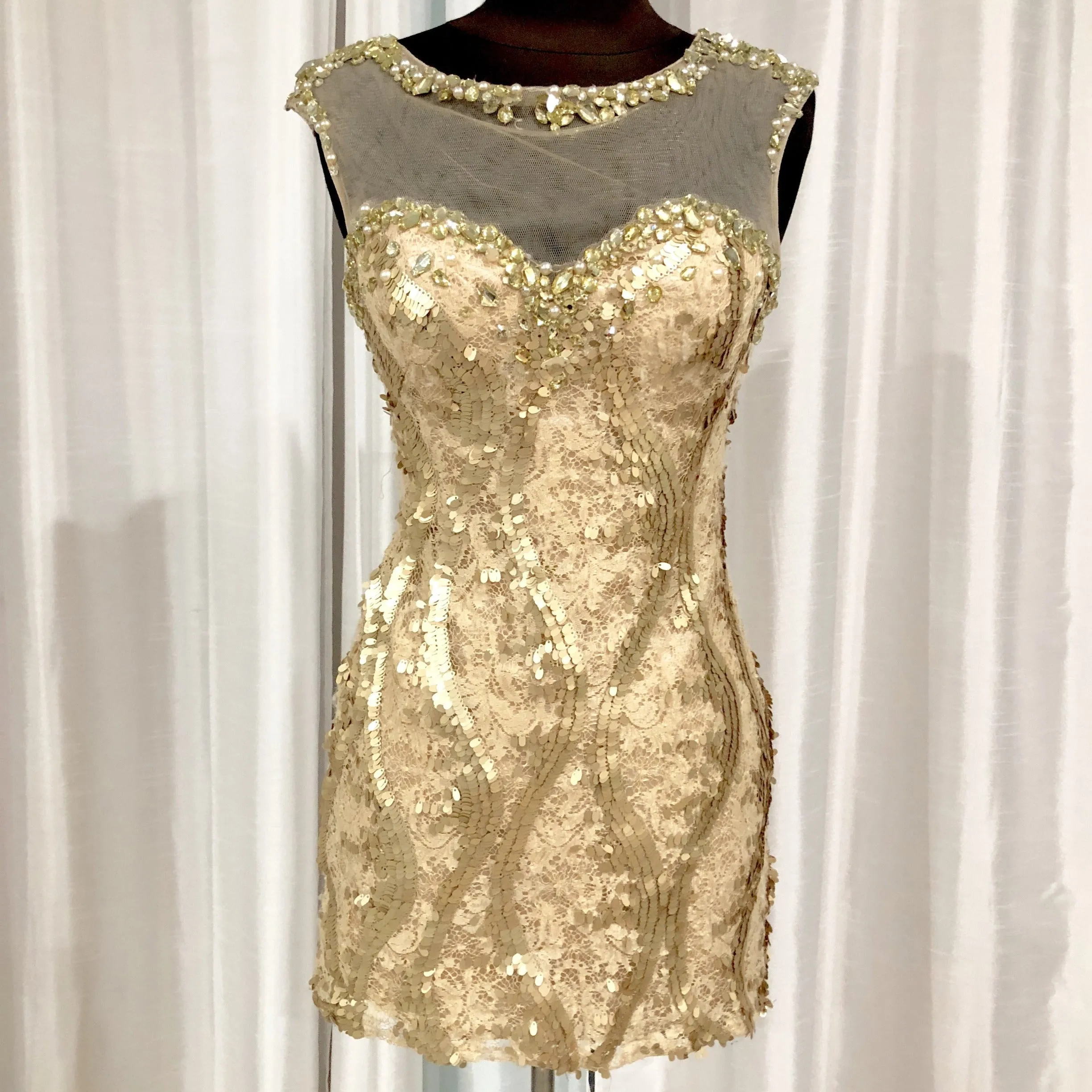 DAVE & JOHNNY Gold Short Sheath Dress Size 0