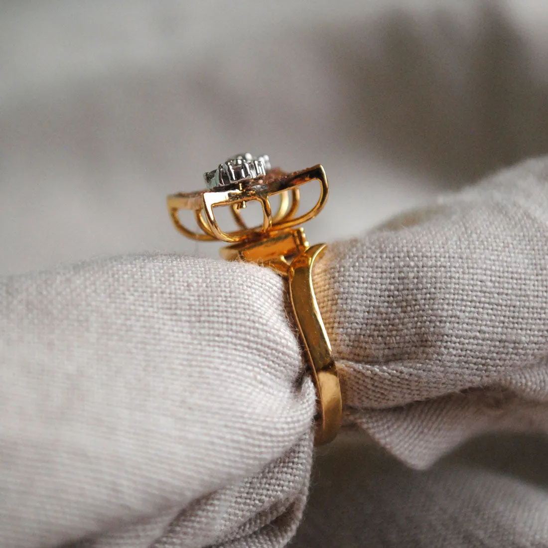Detachable Floral Pendant Ring