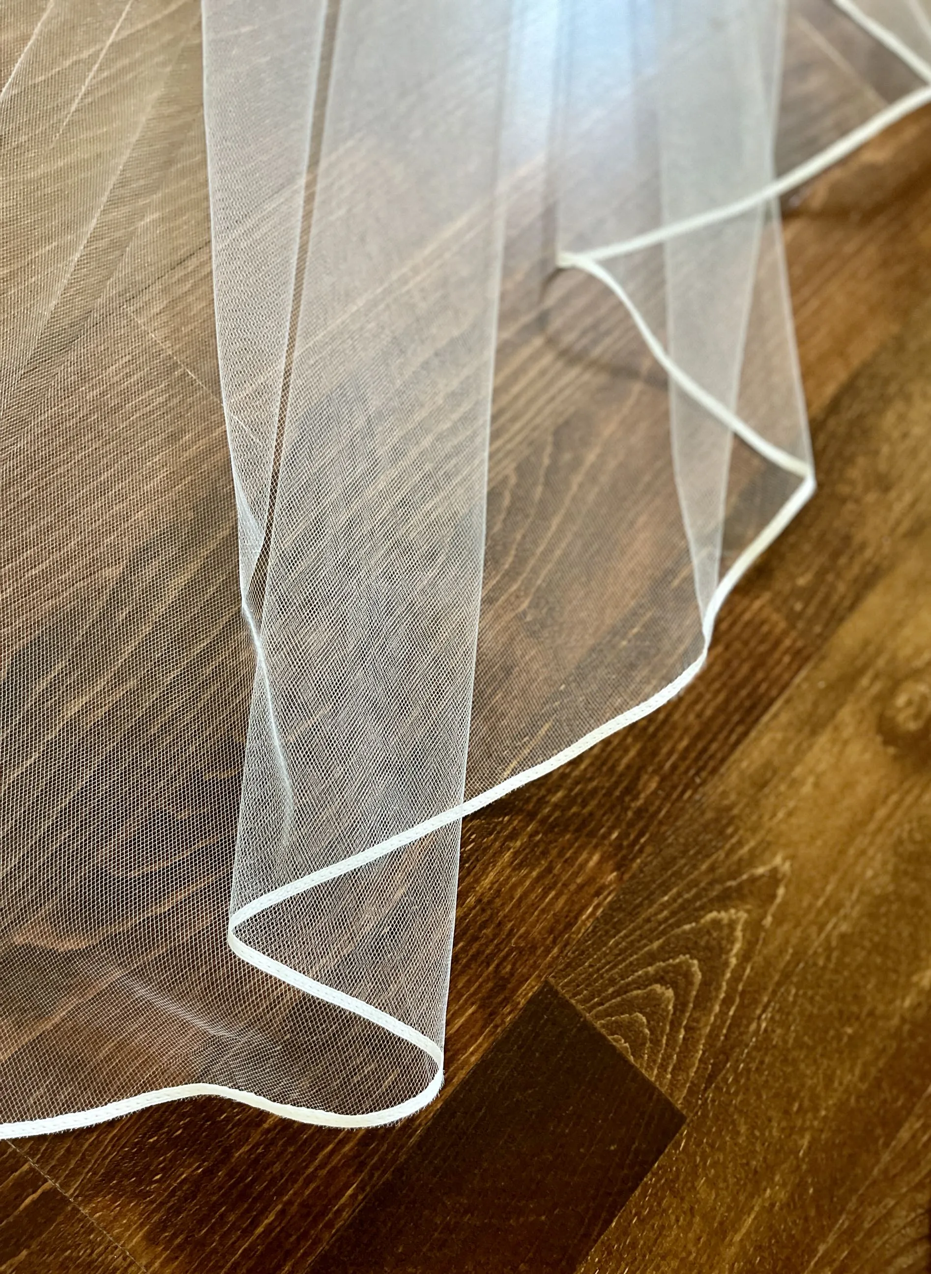 DIY Ribbon Edge Fingertip Length Wedding Veil Pattern