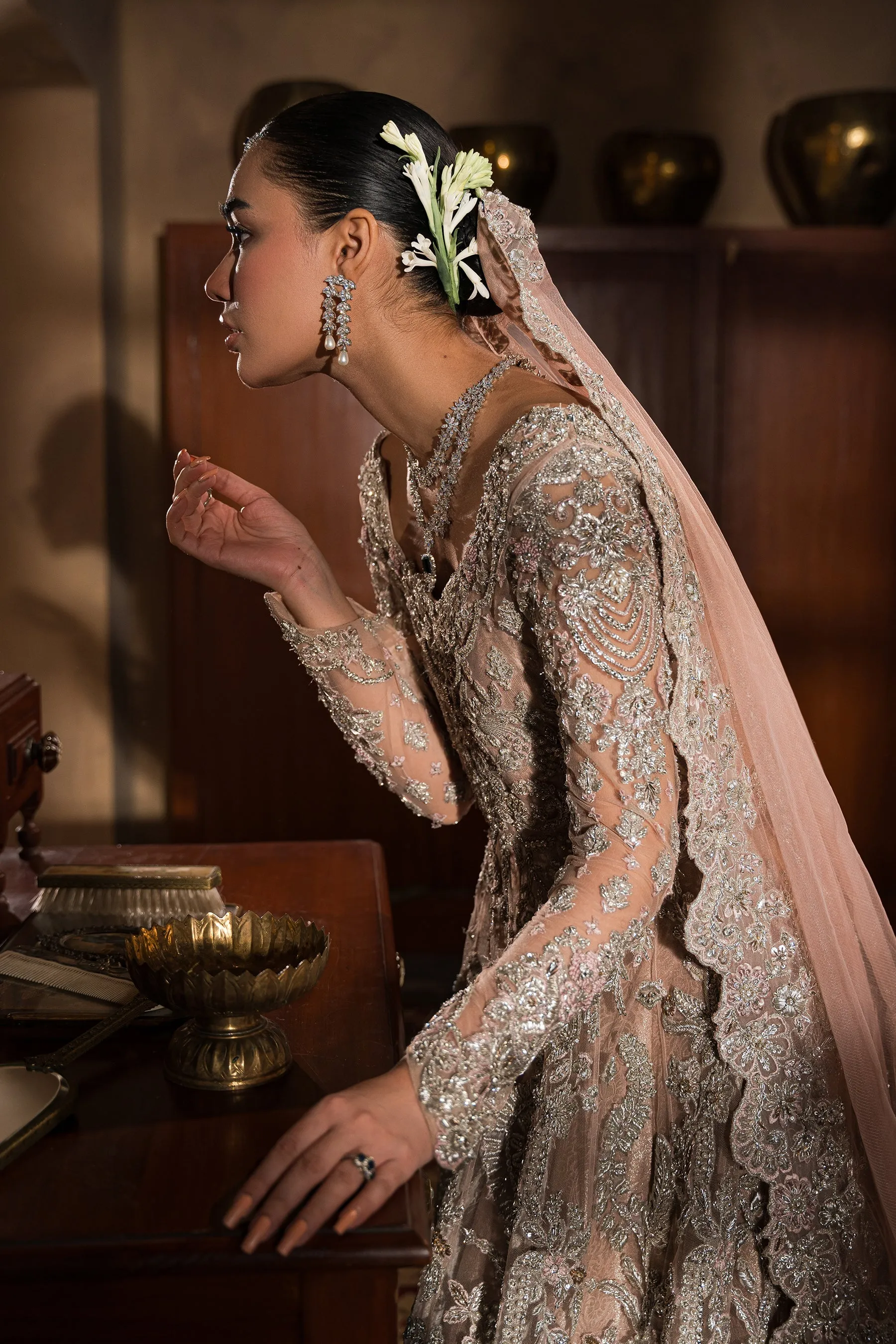 Elegant Blush Pink Embroidered Pakistani Bridal Dress Pishwas gown