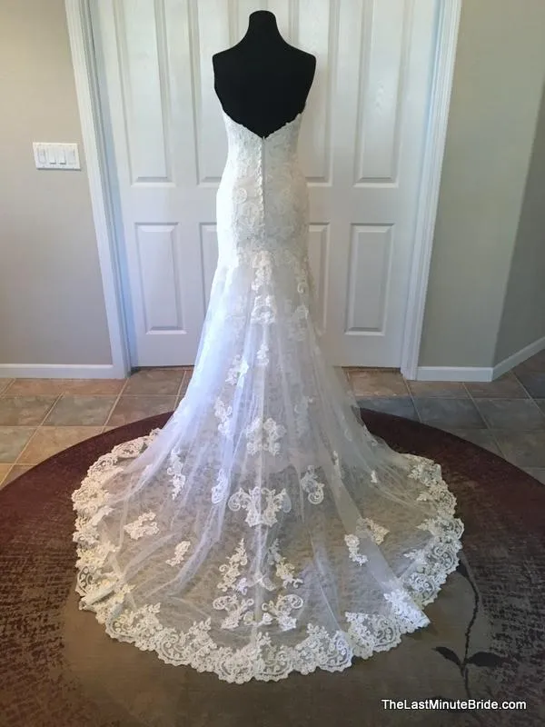Essense of Australia D1998 Size 16