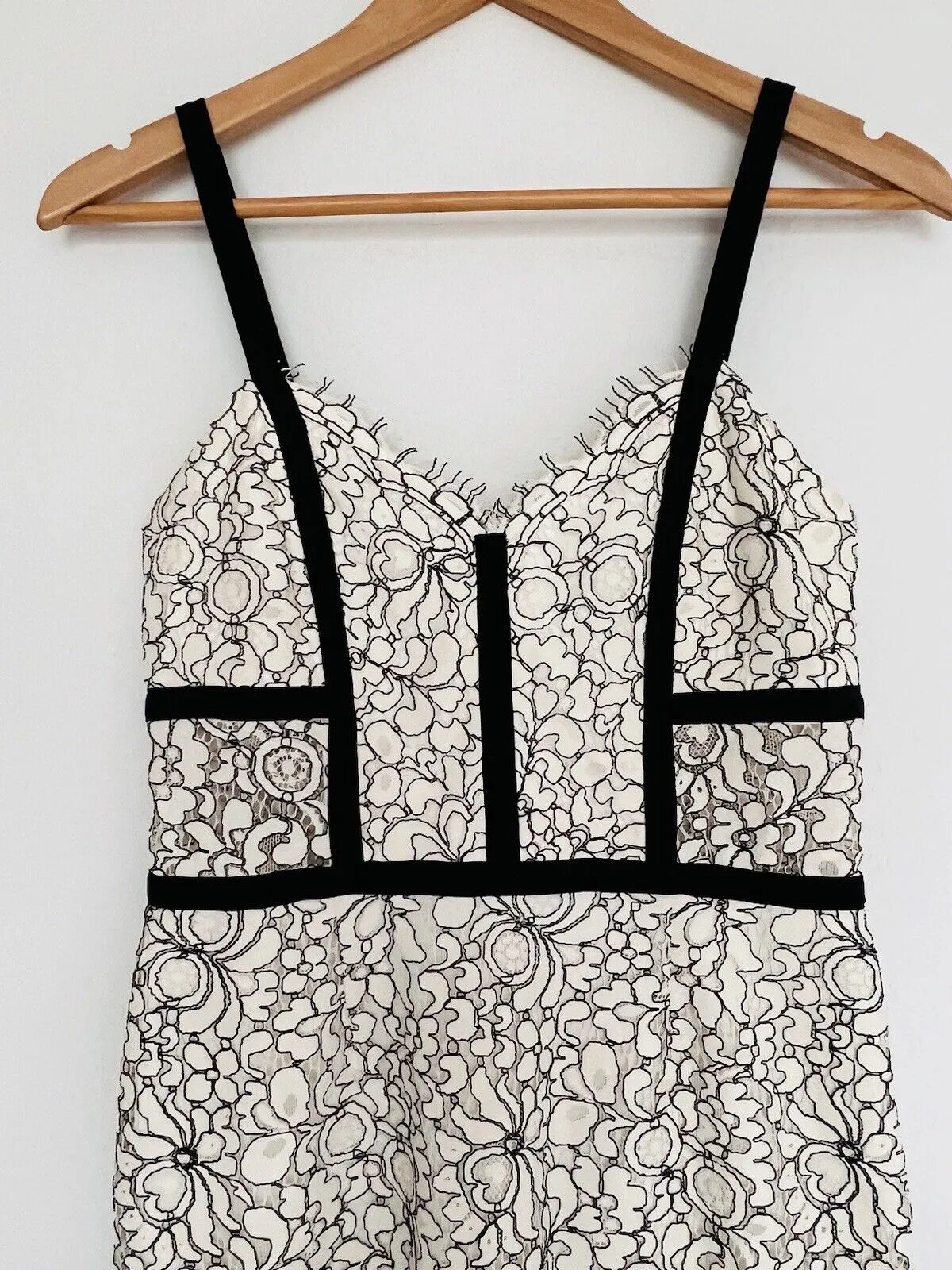 EXPRESS Black & White Floral Lace Dress Sz S Corset Crochet Sheath Velvet Trim