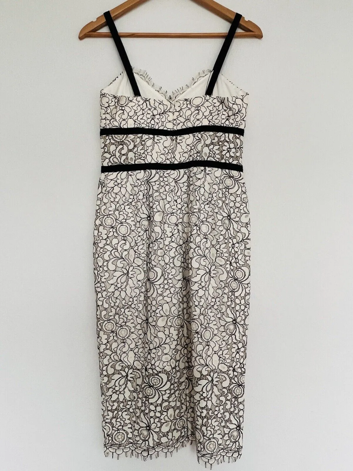 EXPRESS Black & White Floral Lace Dress Sz S Corset Crochet Sheath Velvet Trim