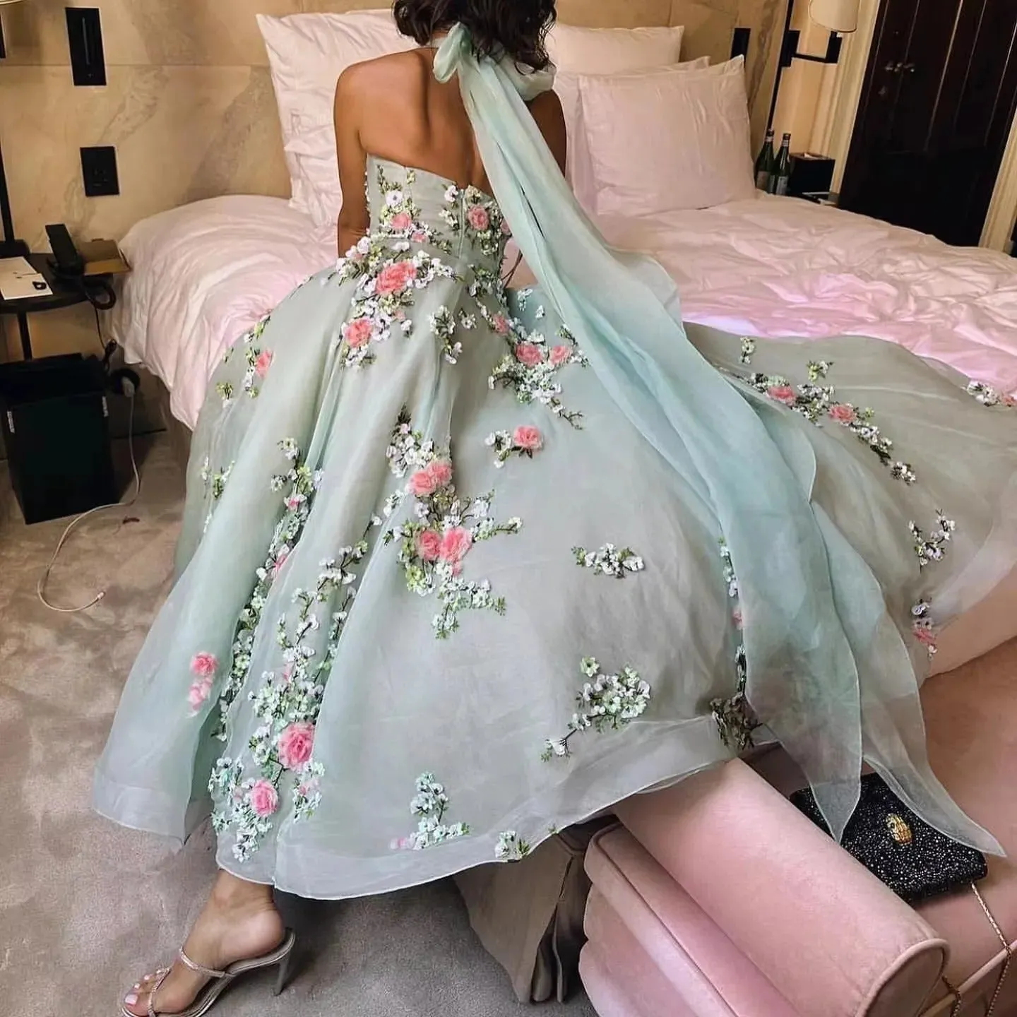 Fairy Mint Green Formal Prom Gowns Halter Organza Flower Applique Ruched Floor Length Evening Party Dress Event Dress