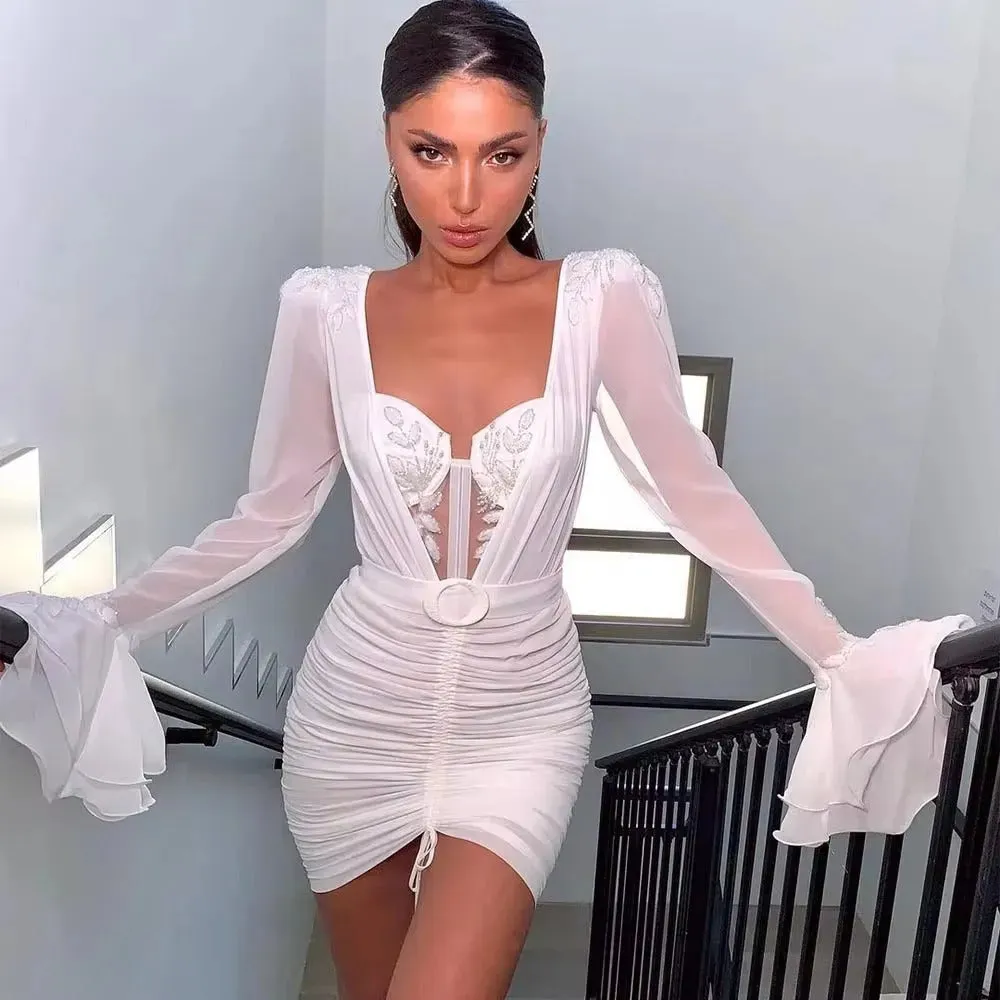 Fashion Short Wedding Dresses Long Sleeves Applique Stones Pleats Mini Sexy Bride Gowns Night Event Party Dress Outfit