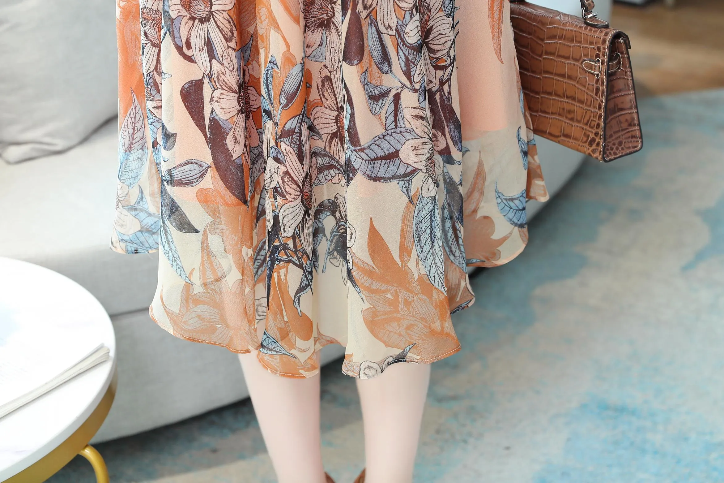Flatter Your Figure in This Chic Floral Print Dress