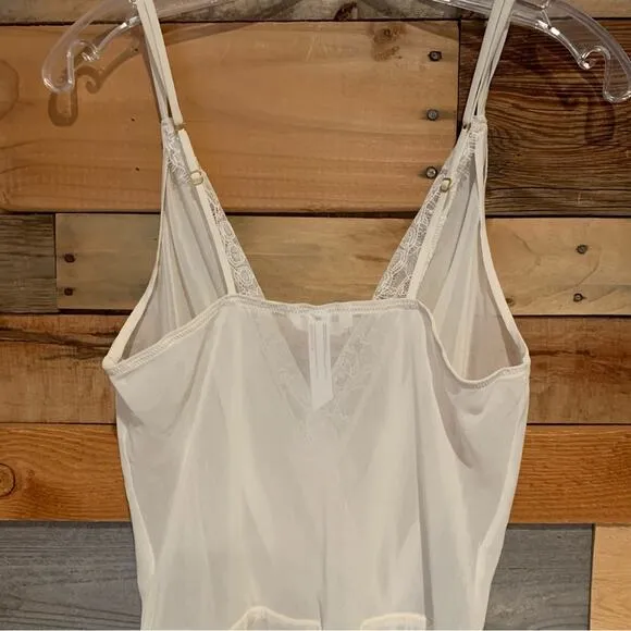 Flora Nikrooz Chiffon Tank Babydoll Negligée Slip Ivory Size S