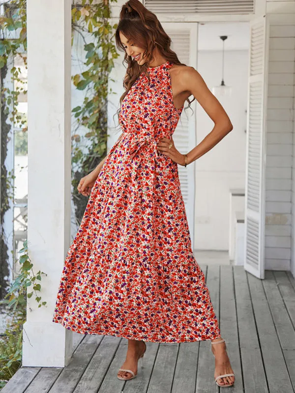 Floral Print Maxi Dress with Halter Neckline and Tiered Skirt