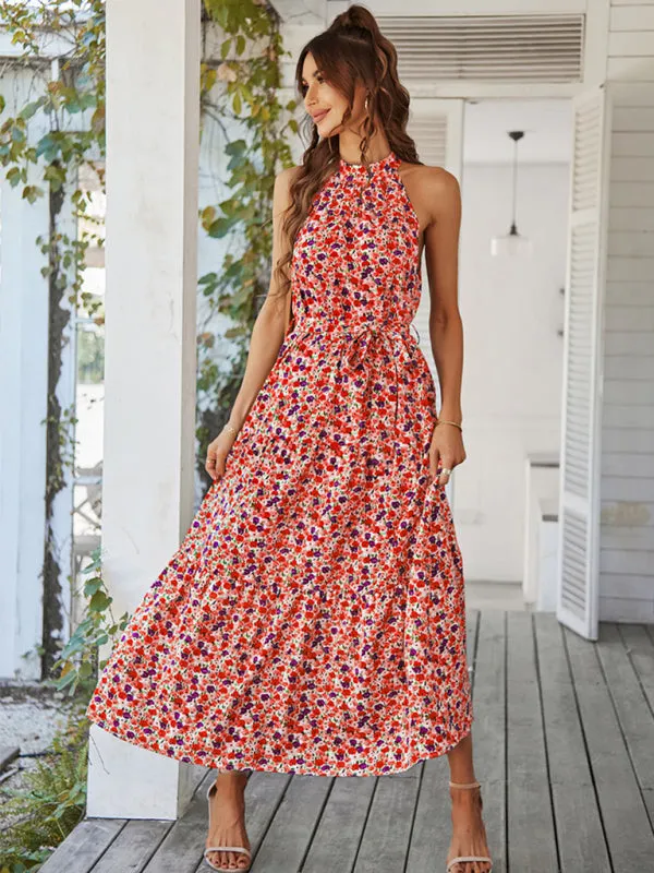 Floral Print Maxi Dress with Halter Neckline and Tiered Skirt