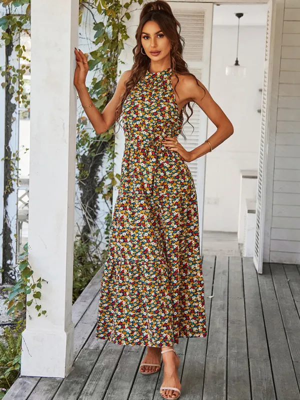 Floral Print Maxi Dress with Halter Neckline and Tiered Skirt