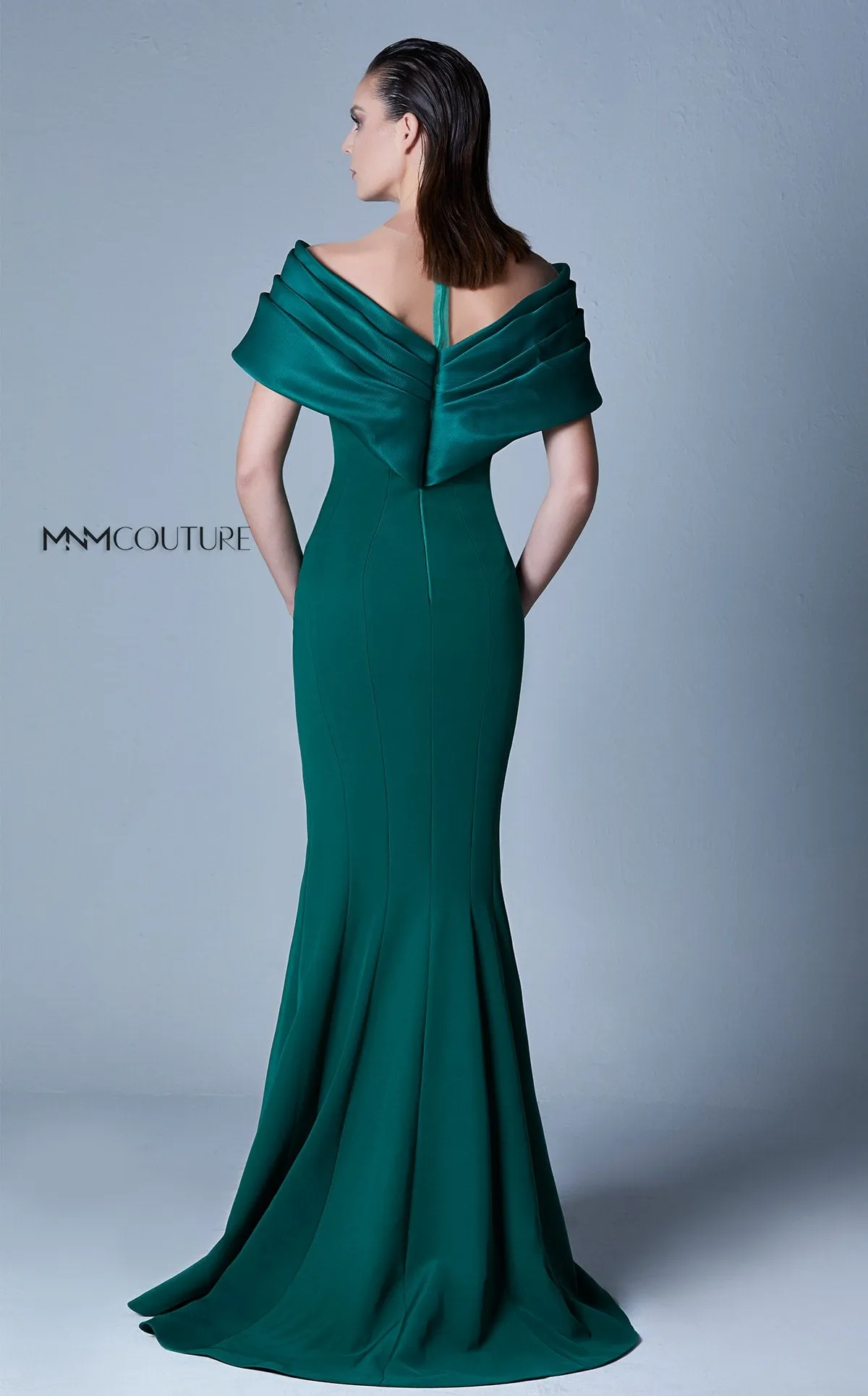 G1071 MNM Couture
