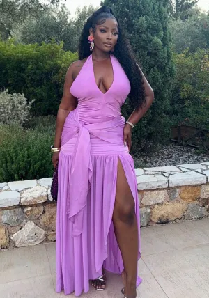 Glamorous Halter-Neck Ruched Maxi Dress with Thigh-High Slit