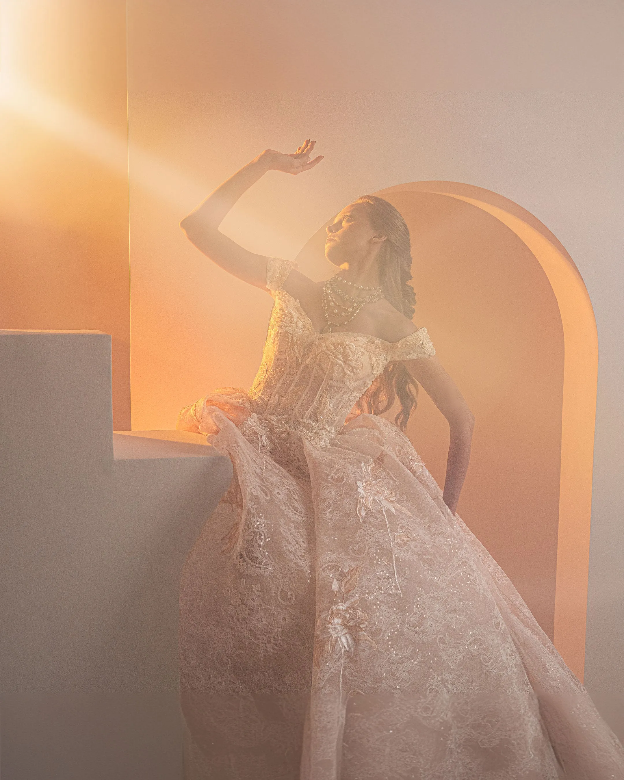 GOWN OF VINNA Dress