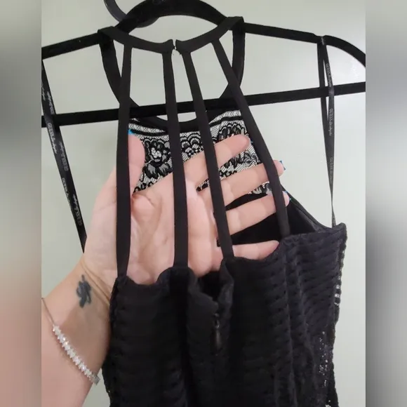 GUESS Los Angeles Semi formal Black Lace overlay Halter dress