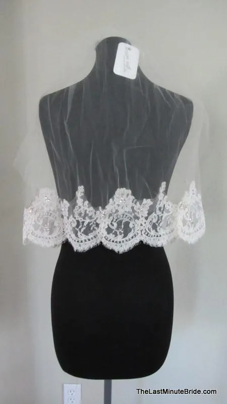 Jennifer Leigh Couture Bridal Veil Style: Jaime Christine