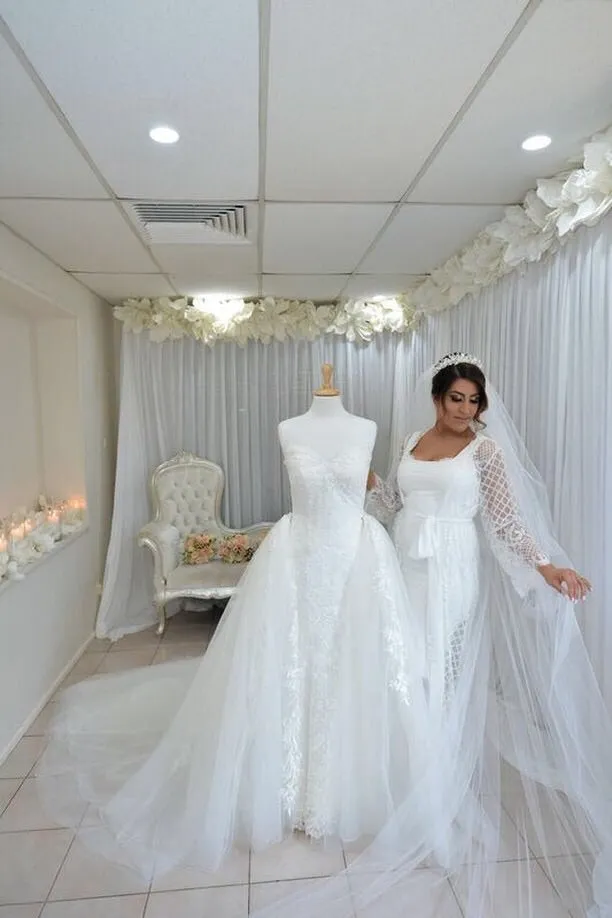 Klara Lace Bridal Robe