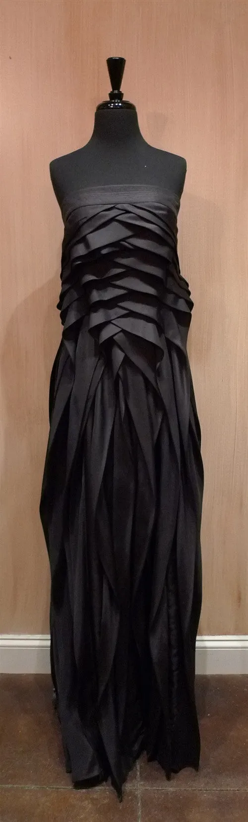 Lie Sang Bong Black Strapless Gown