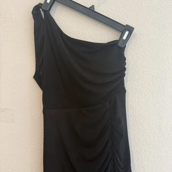 Lulus Expecially Breathtaking Black Ruched One-Shoulder Maxi Dress Medium