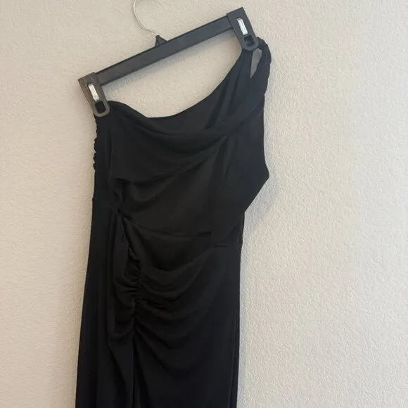 Lulus Expecially Breathtaking Black Ruched One-Shoulder Maxi Dress Medium