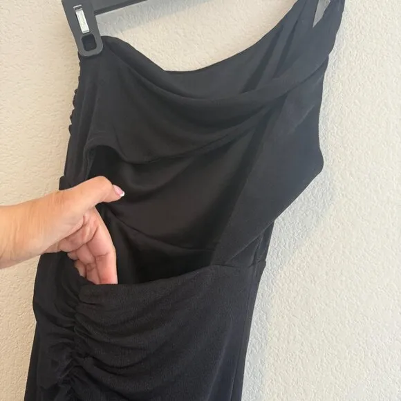 Lulus Expecially Breathtaking Black Ruched One-Shoulder Maxi Dress Medium