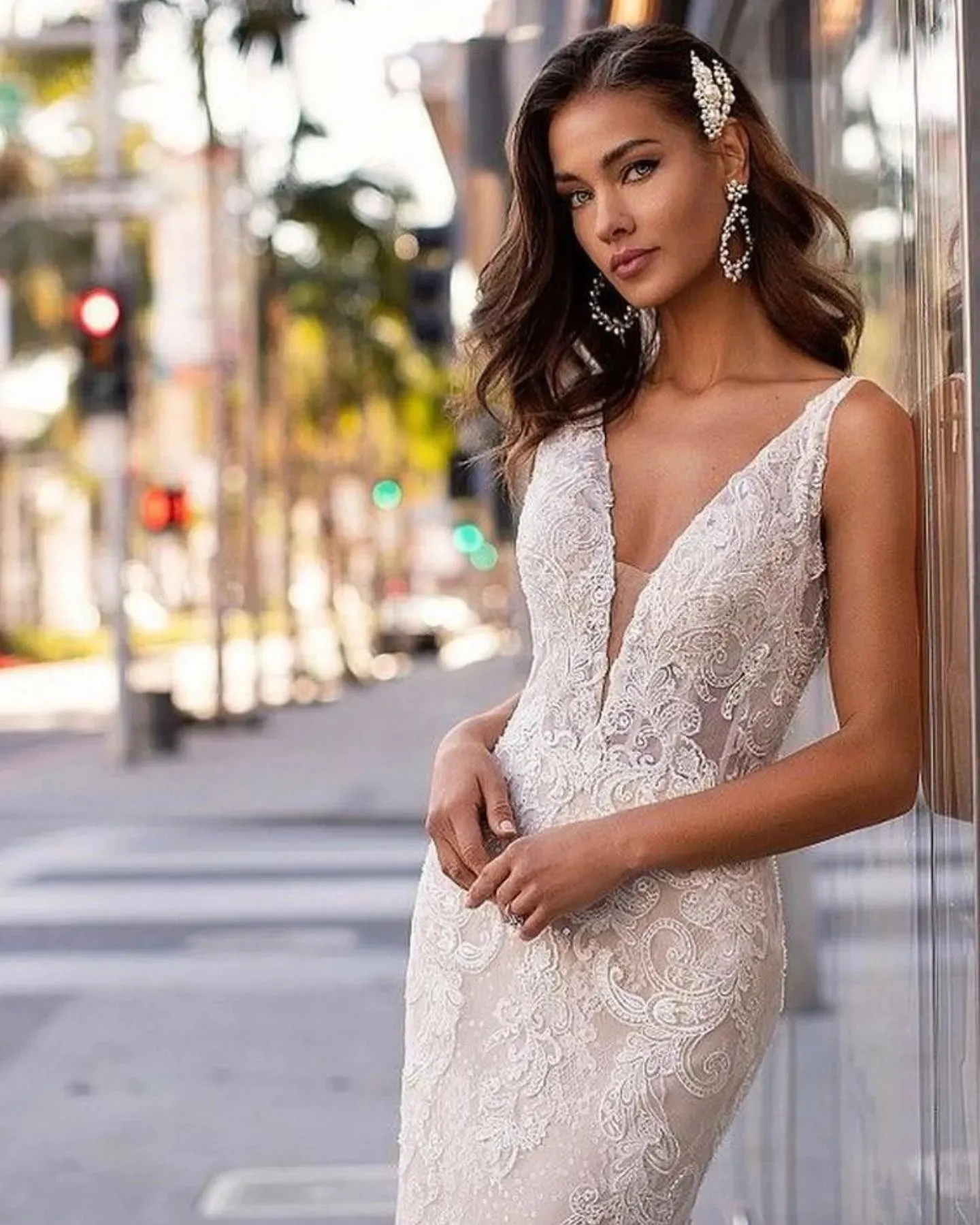 Modern Wedding Dresses Elegant Bridal Gowns Lace Appliques Sexy Deep V-Neck Backless Robes For Formal Party Vestidos De Novia