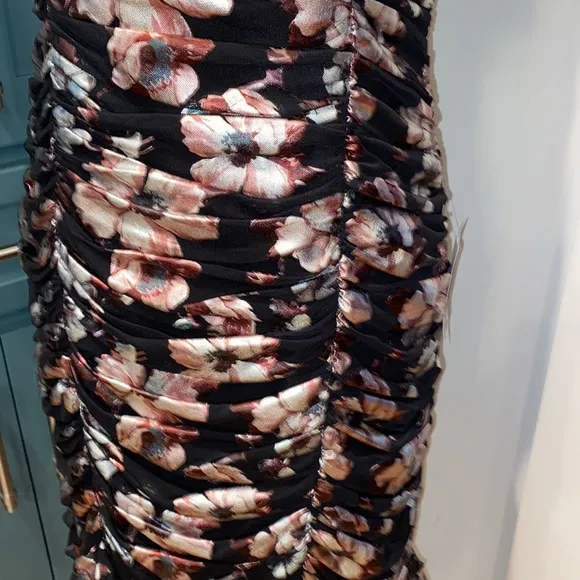 NWT Harlyn Floral Ruched Cocktail Dress in Black Floral