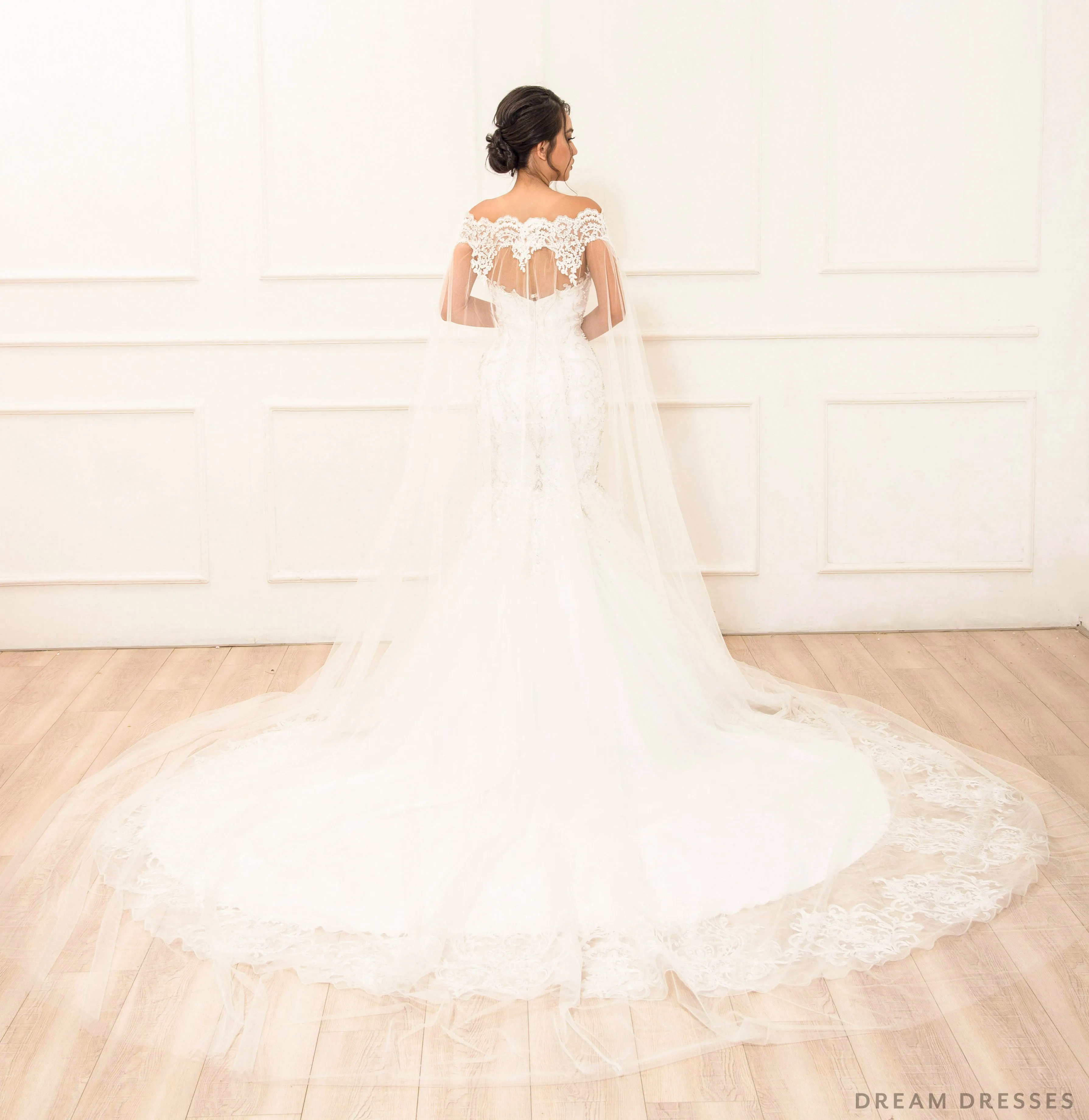 Off Shoulder Lace Bridal Cape (#LAYLA)