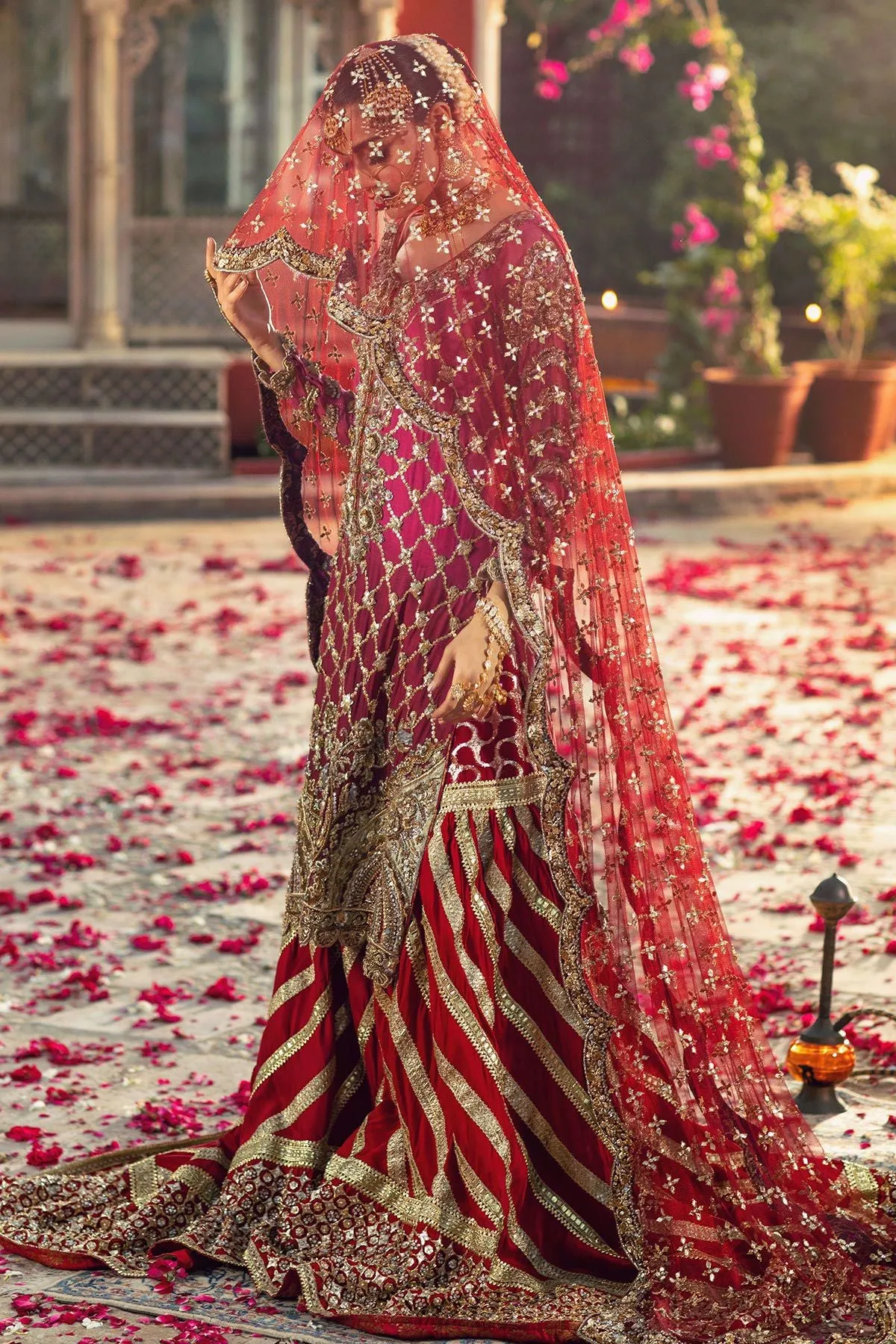 Pakistani Bridal Heavy Lehnga Wear #Y6003